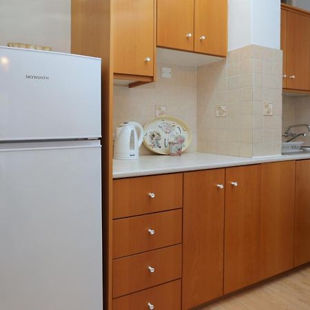Cozy Holiday Apartment In Larnaca Near Foinikoudes Exteriör bild